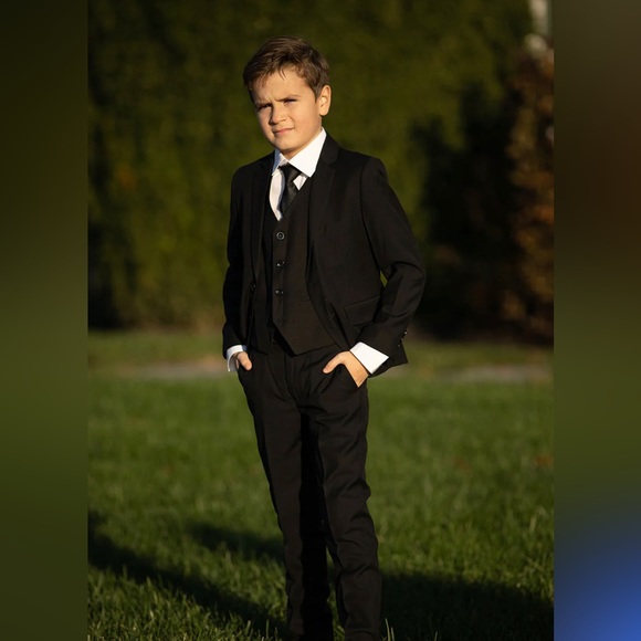 Boys Little Tuxedos Liam Suit - black / size 5-6